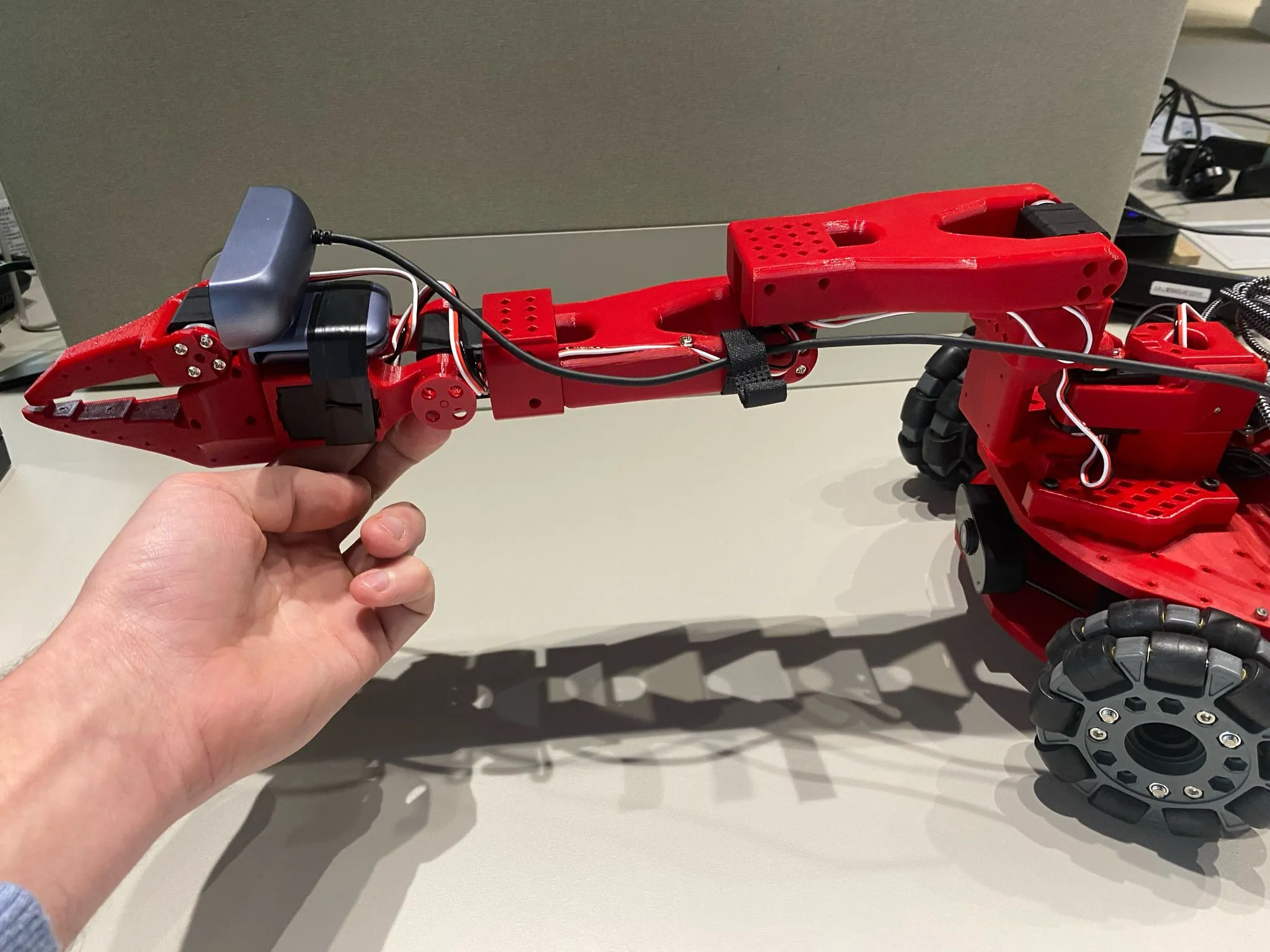 SO-100 follower arm zero position