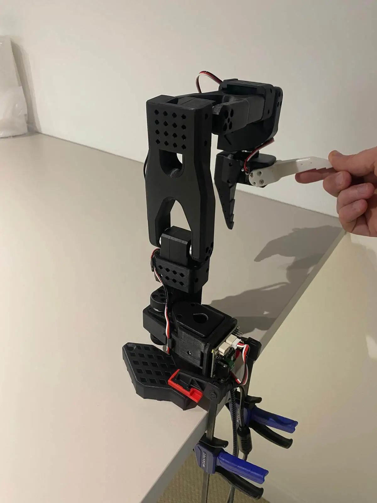 SO-101 leader arm rotated position