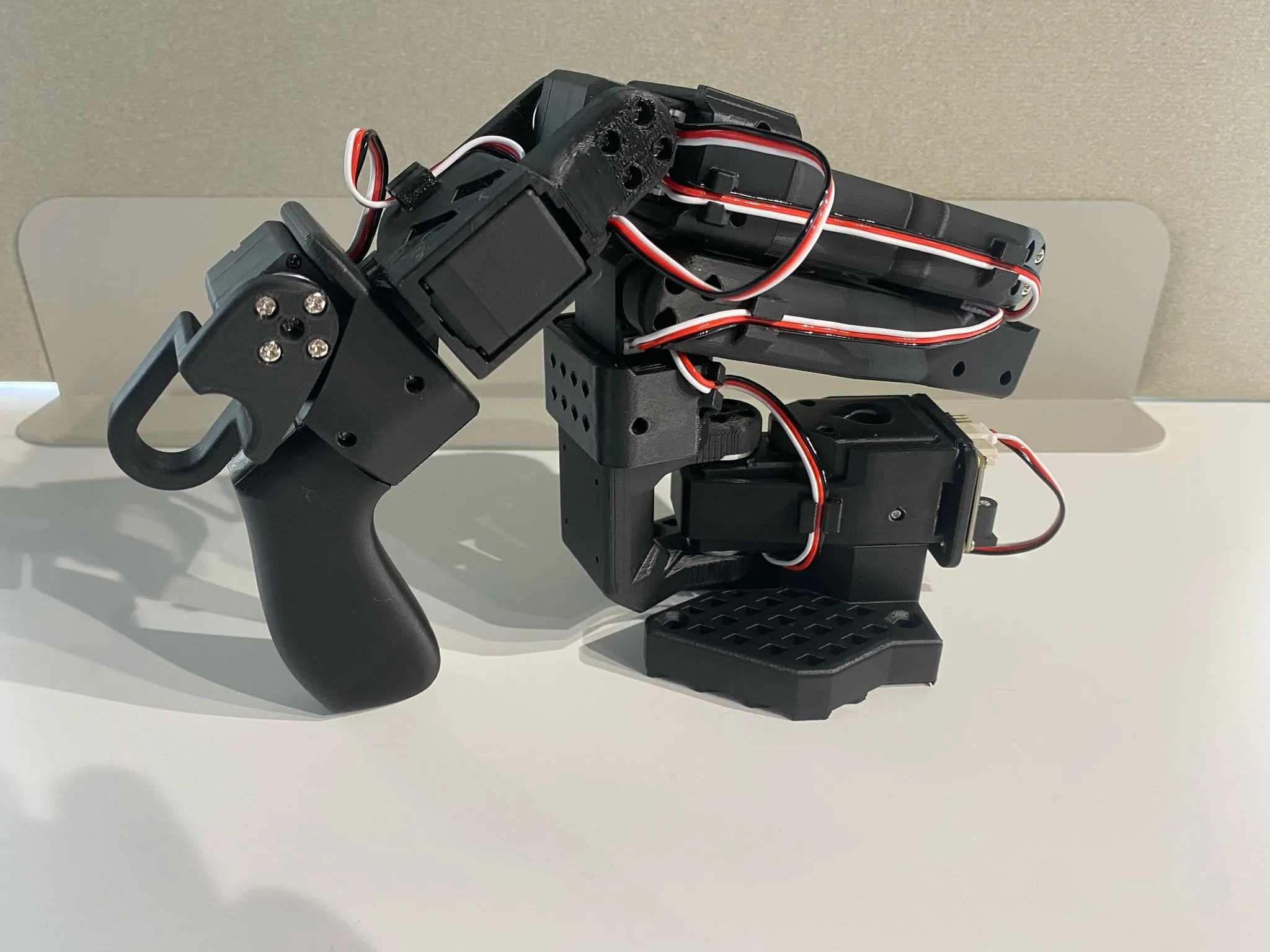 SO-101 leader arm